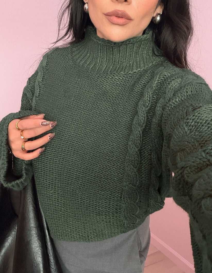 Chunky Cable Knit Sweater in Forest Green
