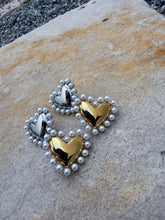 Load image into Gallery viewer, Perla Stud Heart Earrings Gold Plated/Stainless Steel *2 COLORS*