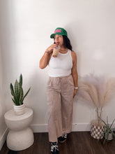 Load image into Gallery viewer, Ash Mocha Linen Cargo Pants