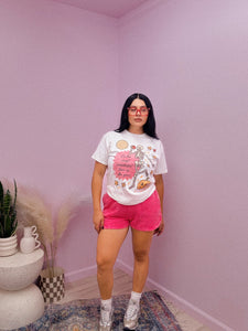 Naia Sweatshorts in Fushia