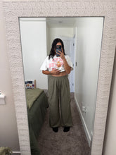 Load image into Gallery viewer, Parachute Cargo pants (Medium)