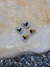Load image into Gallery viewer, Perla Stud Heart Earrings Gold Plated/Stainless Steel *2 COLORS*