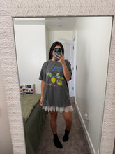 Load image into Gallery viewer, Amalfi Coast lemon graphic tee (XL)