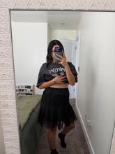 Load image into Gallery viewer, Lace satin layering skirt in black (Large)