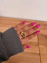 Load image into Gallery viewer, Kiss kiss Ring *18K Gold Plated*