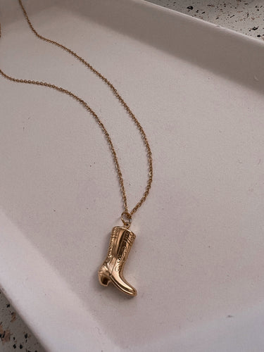 La bota dainty cowboy boot necklace *18K gold plated*