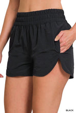 Load image into Gallery viewer, Windbreaker Running Active shorts in Black