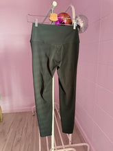 Load image into Gallery viewer, Ash gray leggings (SIZE: LARGE)