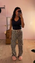 Load image into Gallery viewer, Checkered denim stretch pants (LARGE)