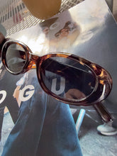 Load image into Gallery viewer, Bella’s oval sunglasses *2 COLORS*