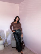 Load image into Gallery viewer, Addison Boatneck Long Sleeve *BROWN* | *S-XXXL*