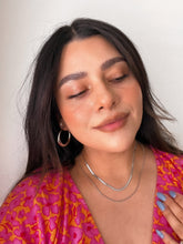 Load image into Gallery viewer, Eva Coqueta Silver Hoop Earrings