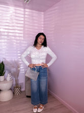 Load image into Gallery viewer, Priya Cropped Wide Leg Jeans