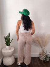 Load image into Gallery viewer, Ash Mocha Linen Cargo Pants