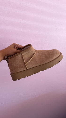 Booties (SIZE 8)