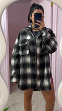 Load image into Gallery viewer, Plaid jacket in black (LARGE)