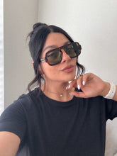 Load image into Gallery viewer, Jade Sunglasses in Tort Green