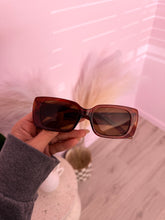 Load image into Gallery viewer, Brown square oversized sunglasses