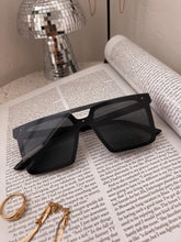 Load image into Gallery viewer, The vision oversized sunglasses
