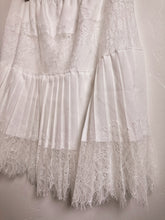 Load image into Gallery viewer, Lace Layering Skirt in White