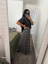 Load image into Gallery viewer, Dainty Flower Maxi Skirt (L runs Medium!)