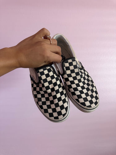 Vans (Size: US WOMEN 8.5)