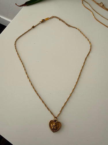 Heart necklace 18K gold plated