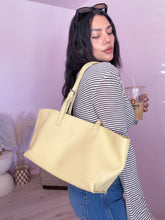 Load image into Gallery viewer, Kaia Shoulder Tote Bag