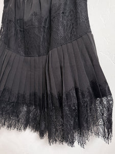 Lace Layering Skirt in Black