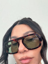Load image into Gallery viewer, Jade Sunglasses in Tort Green