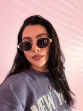 Load image into Gallery viewer, Oval gold frame sunnies