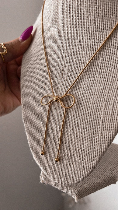 Isa bow necklace *18k Gold Plated*