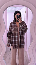 Load image into Gallery viewer, Flannel (SIZE LARGE) oversized