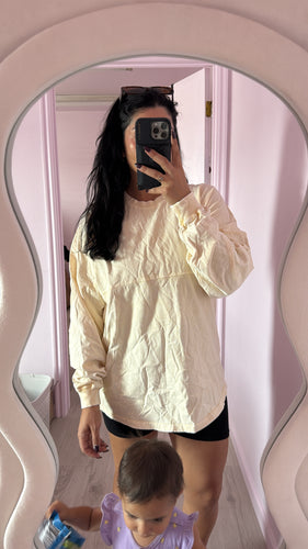 Light sweater in butter (LARGE)