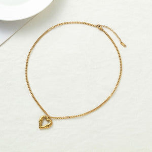 mi corazón heart necklace *18k Gold Plated*