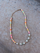 Load image into Gallery viewer, Sol 18K Gold Plated Pearl Necklace