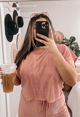 blossom satin ribbed cropped TOP (2 COLORS)