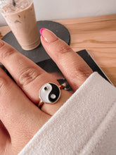 Load image into Gallery viewer, yin &amp; yang ring