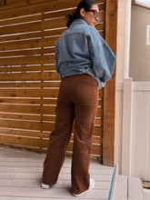 Load image into Gallery viewer, just vibing cargo pants (BROWN)