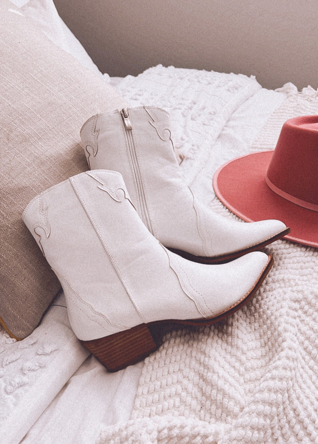 blank note cowgirl booties