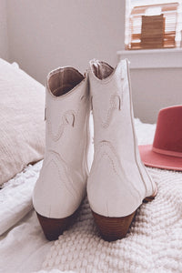 blank note cowgirl booties