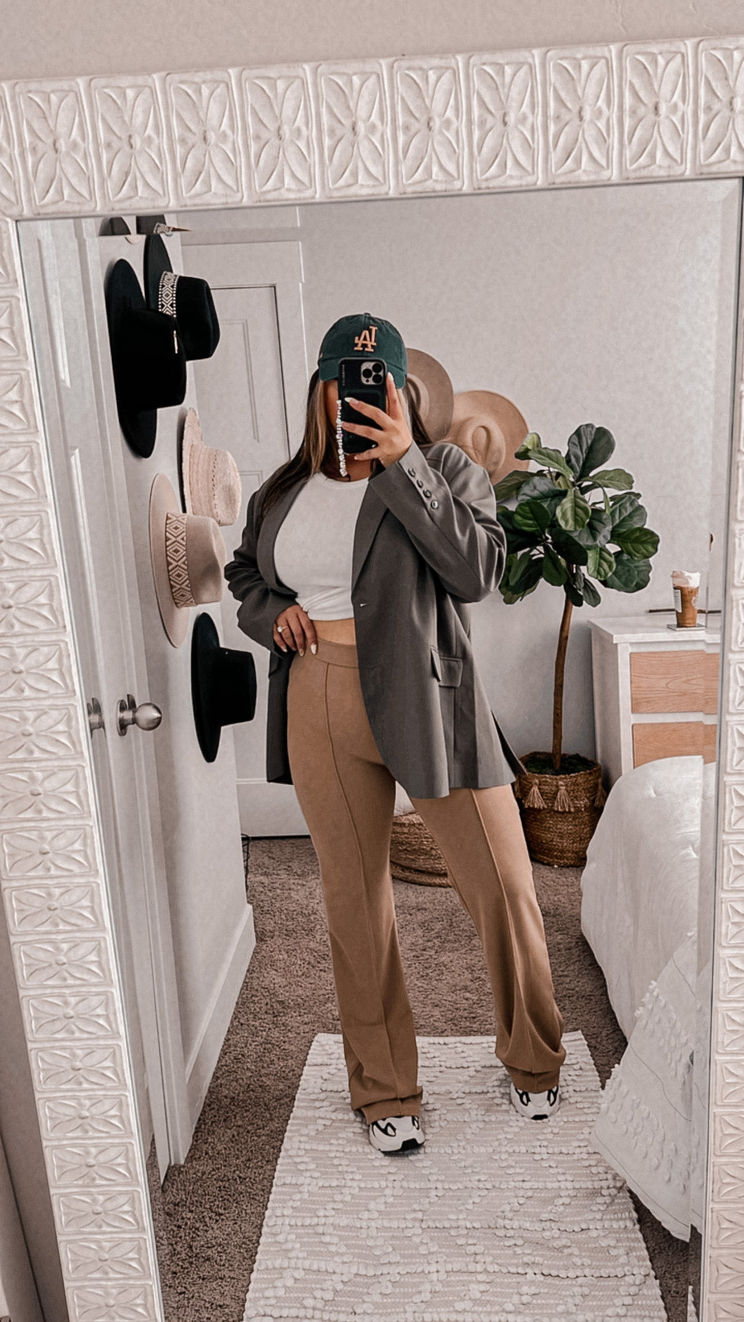 Pin Tuck high rise flare pants (3 COLORS)