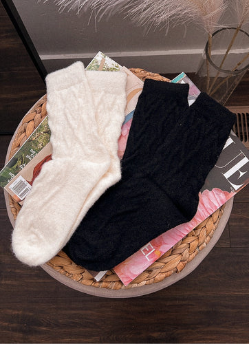 extra soft fuzzy socks (2 COLORS)