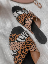 Load image into Gallery viewer, animal print is her fave color sandals