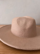 Load image into Gallery viewer, empowering bella rancher hat