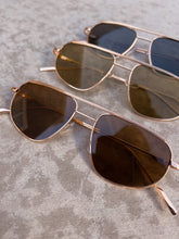Load image into Gallery viewer, show off aviator sunglasses (3 COLORS)