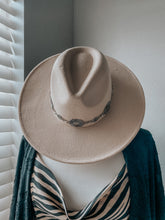 Load image into Gallery viewer, cowgirl bella concho rancher hat (2 COLORS)
