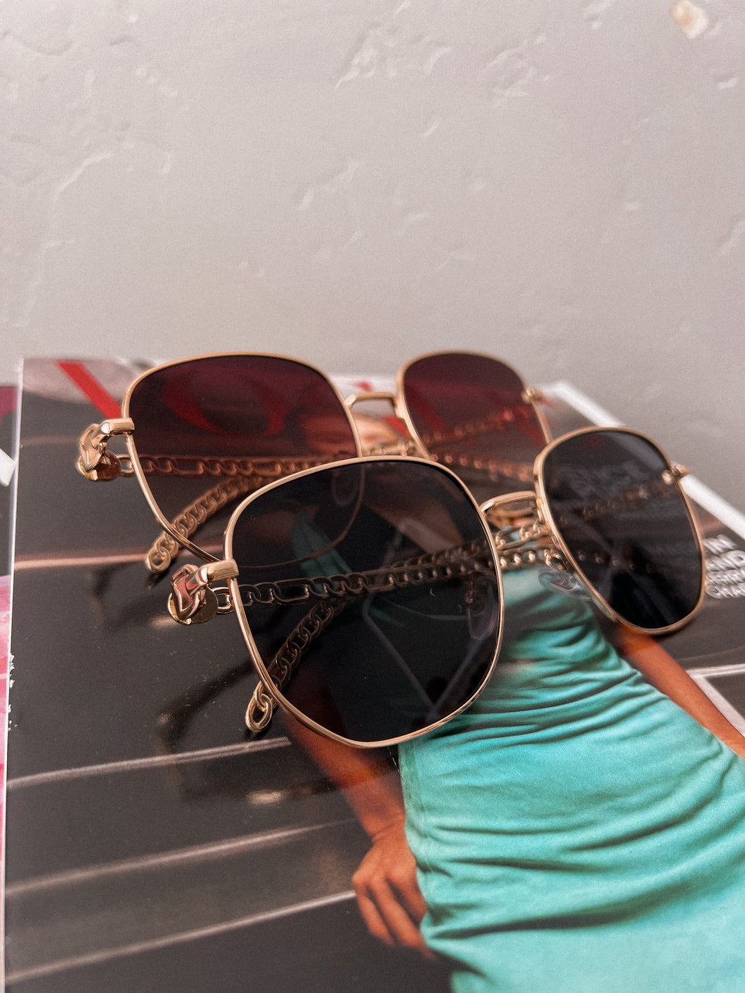 It’s all good square sunglasses (2 COLORS)