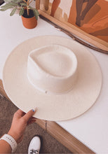 Load image into Gallery viewer, pueblo magico rancher straw hat