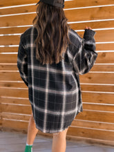 Load image into Gallery viewer, Cool &amp; Edgy oversized boyfriend flannel *BLACK*